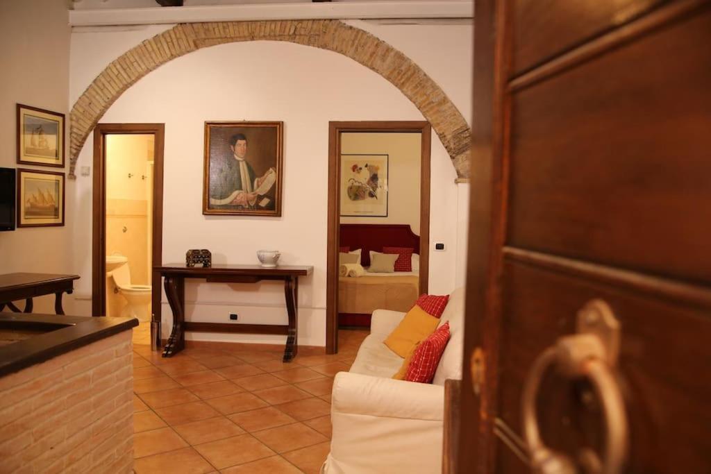 Апартаменты Casa De' Medici In Via Giulia Рим Экстерьер фото